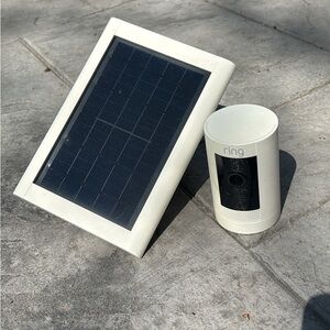 Ring Outdoor Camera with Solar Panel - White and Black